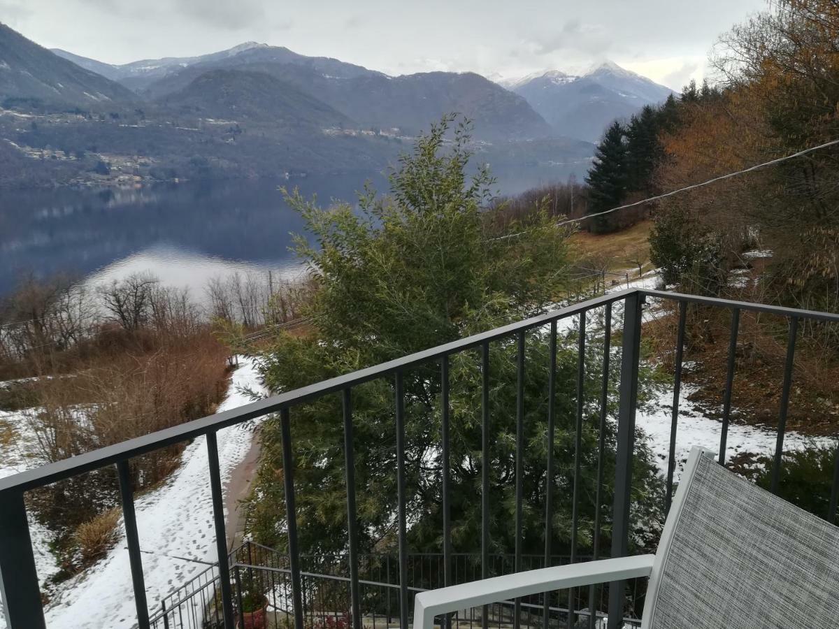 Lago D'Orta Appartamento Con Vista Pettenasco Exterior photo